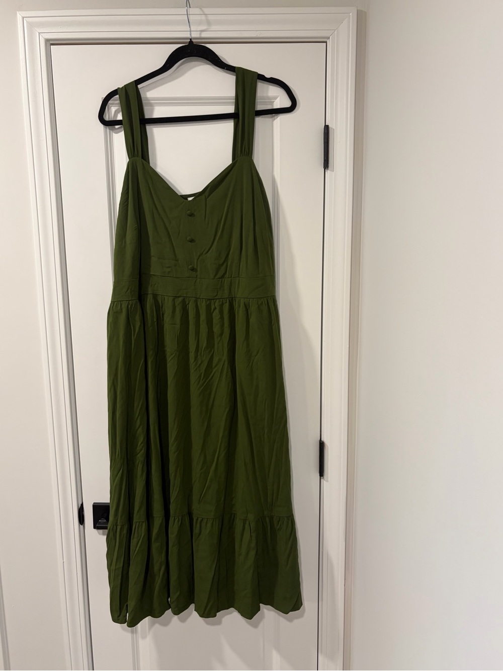 Ava & Viv Olive Green Sleeveless Midi Dress